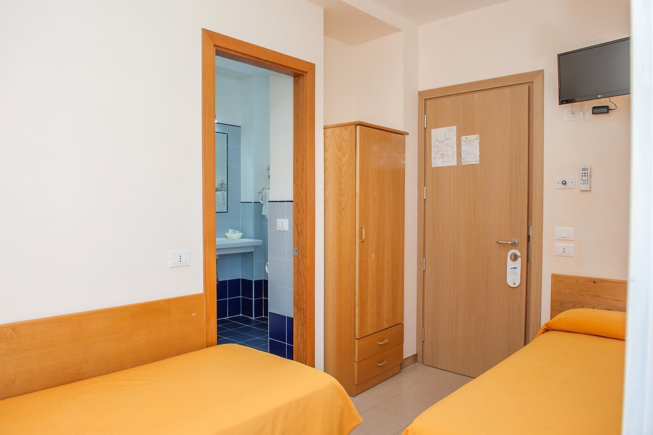 Hotel Cristalda Βιέστε Εξωτερικό φωτογραφία